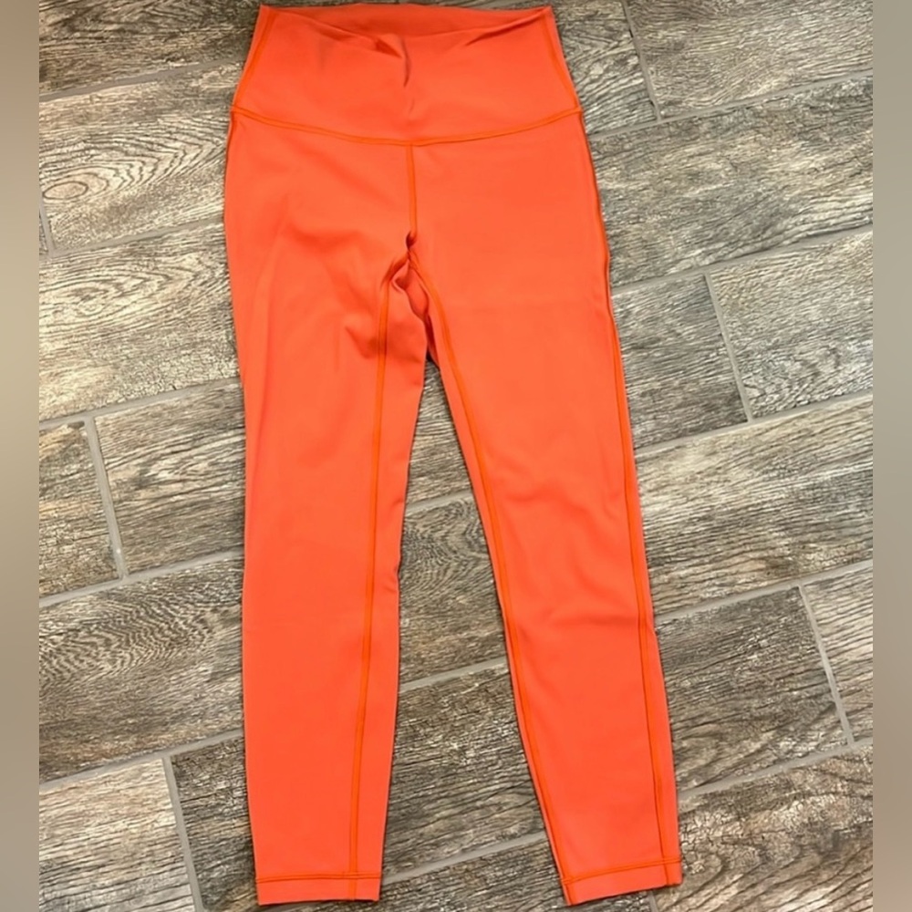 Wunder Under High Rise 25” leggings.